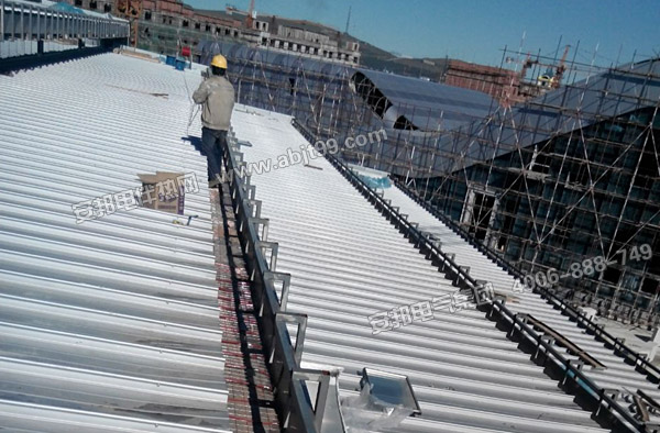 天沟融雪电伴热系统解析之（伴热带如何固定）